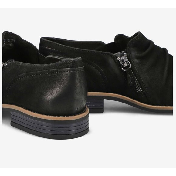 Clarks - Camzin Pace Bootie - 10M - Picture 4 of 10